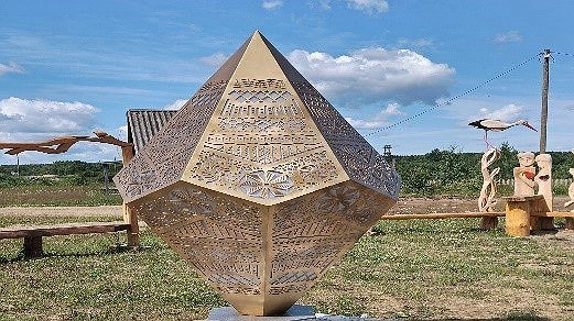 Новый арт-объект украсил этнопарк в Республике Коми