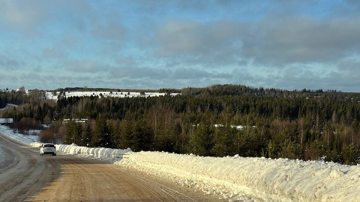Главная картинка новости: В Коми в 2025 году на ремонт автодорог и мостов направят более 7,3 млрд рублей