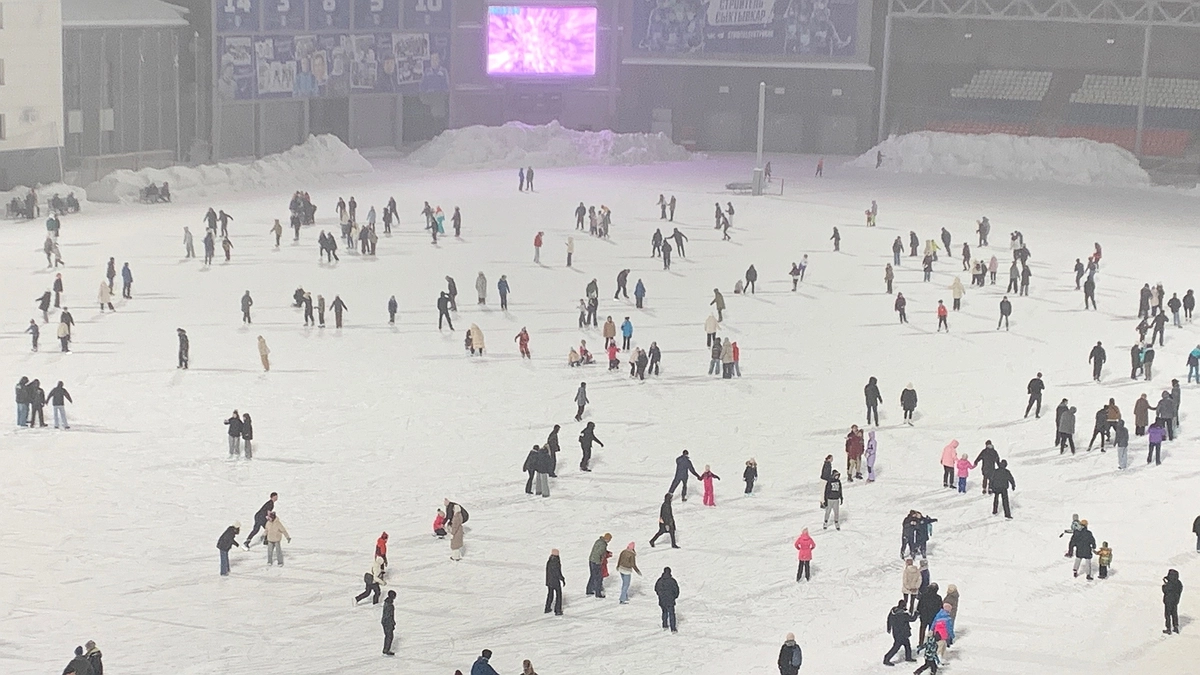 Главная картинка новости: Теперь пятницу объявили выходной: Мишустин выдал россиянам "счастливый лотерейный билет"