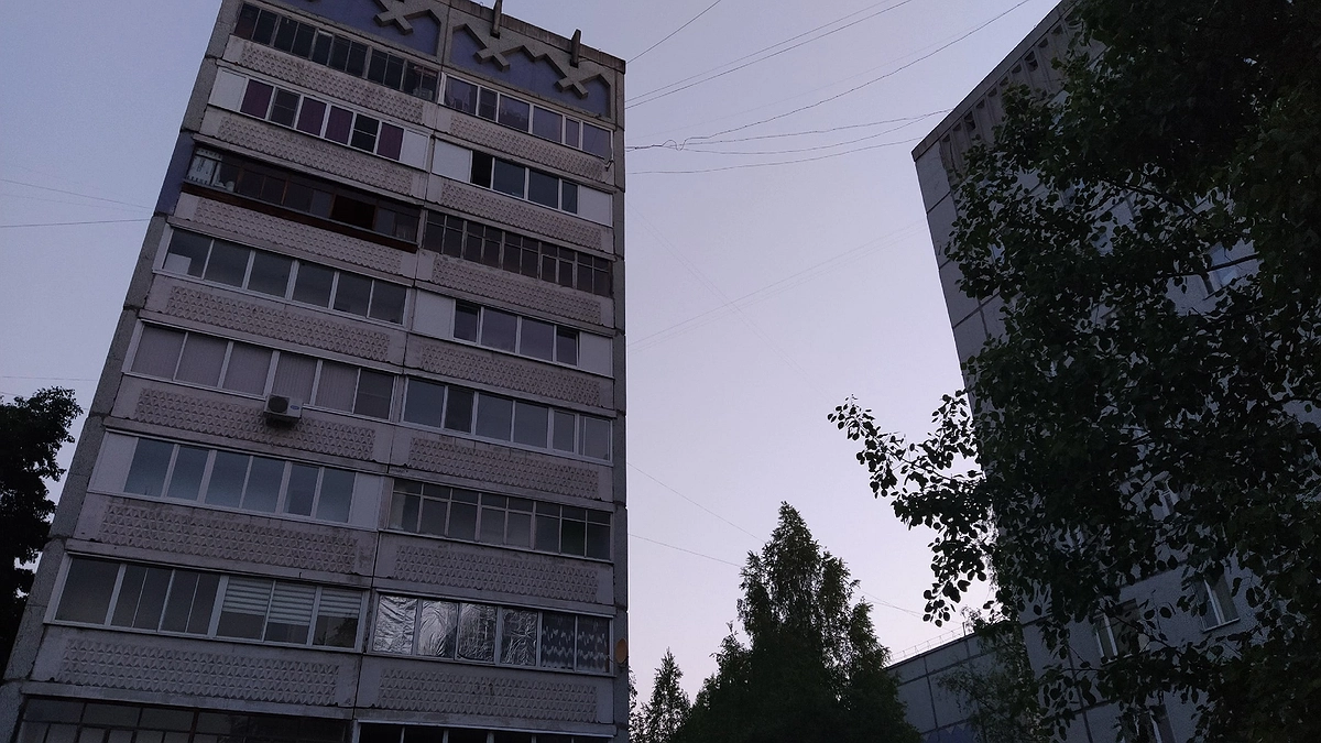 Главная картинка новости: Указ принят — ждите "гостей": с 30 марта штраф 15 000 рублей в день для владельцев квартир с балконом