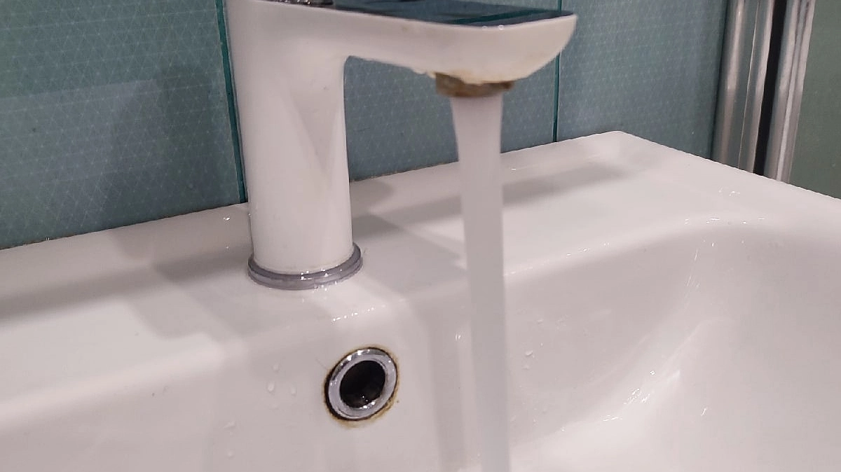 Главная картинка новости: Жильцы с ванной заплатят за ЖКХ на 700 рублей больше - важная информация для тех, кто платит по нормативу