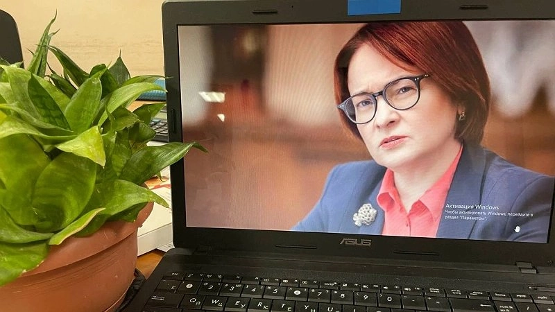 Главная картинка новости: Доллар никогда не будет таким, как прежде: ЦБР объявил о кардинальном решении для россиян