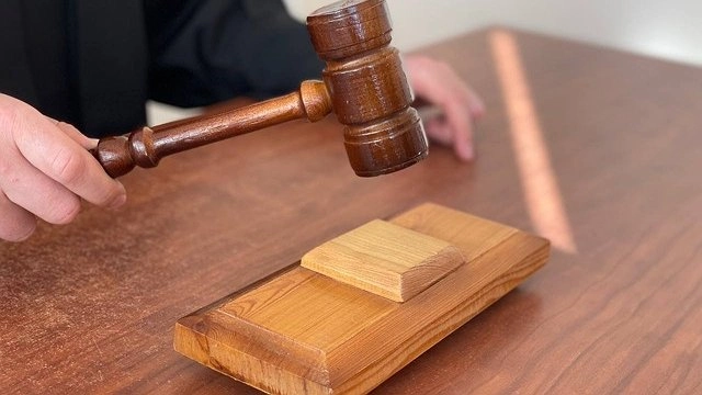 Главная картинка новости: Верховный суд РФ защитил жительницу Коми от взыскания долга за лечение отца