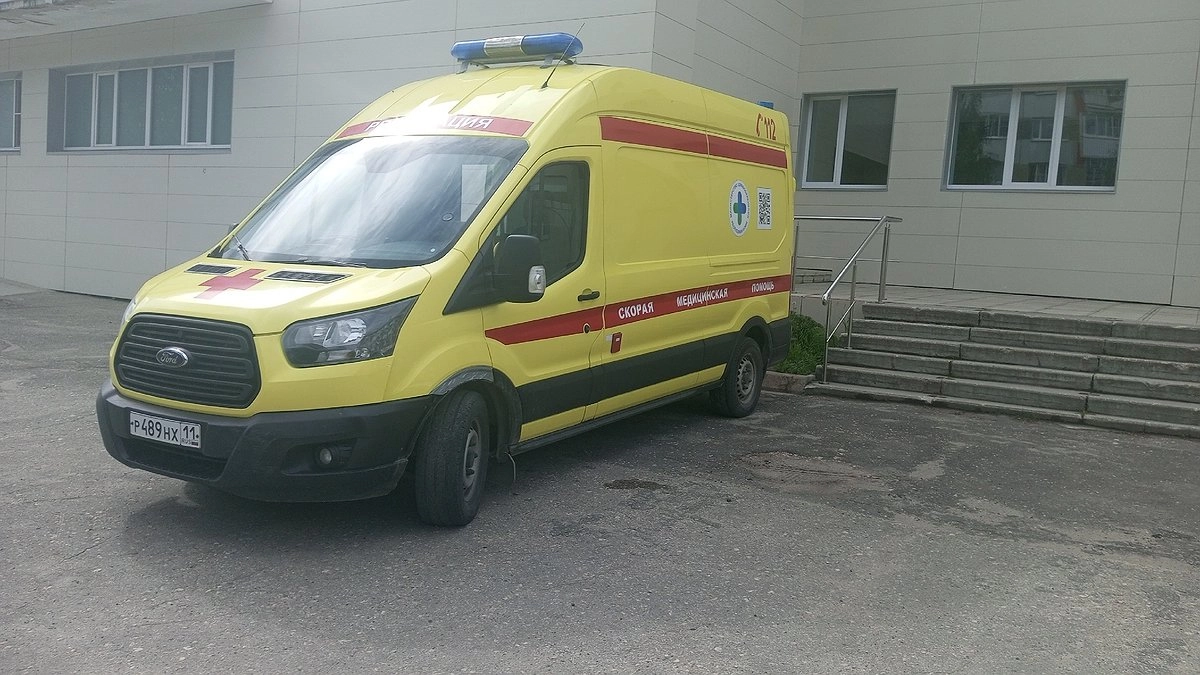 Главная картинка новости: 83-летний житель Коми сутки пролежал на мокром полу, пока в дом не попали спасатели