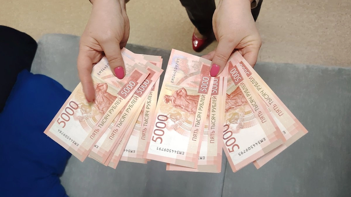 Главная картинка новости: Усинск намерен повторно взять кредит в банке