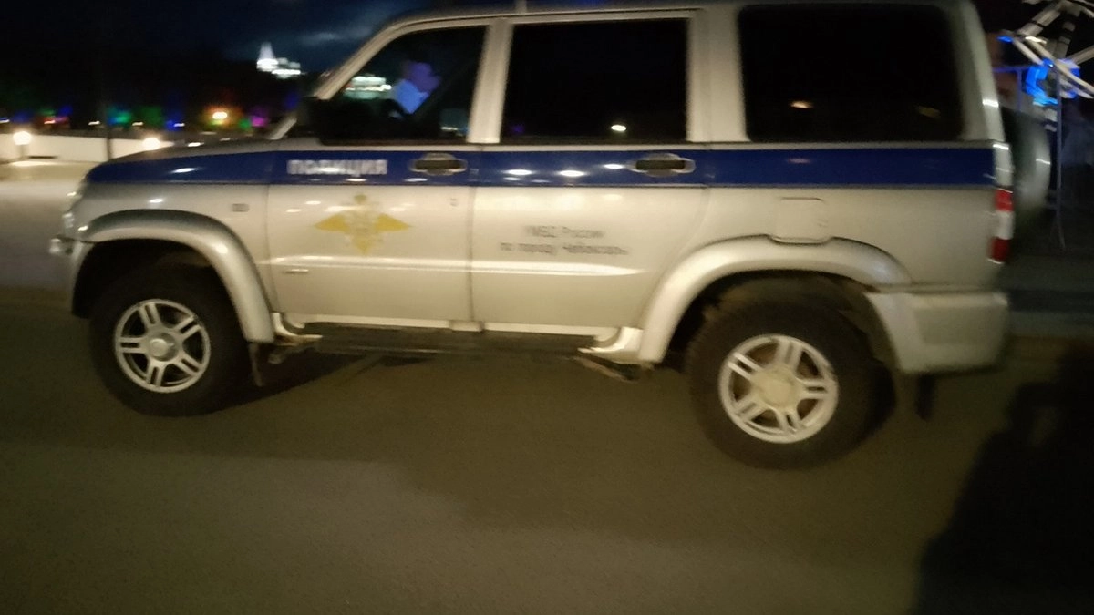 Главная картинка новости: В Коми сотрудники Росгвардии задержали двух буйных посетителей бара