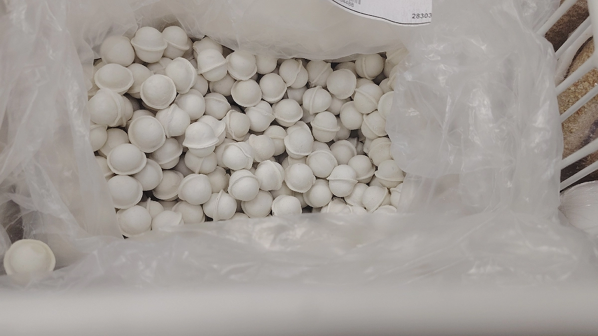 Как на русский язык переводится слово «пельмени»? Не догадаетесь, хотя ответ на поверхности