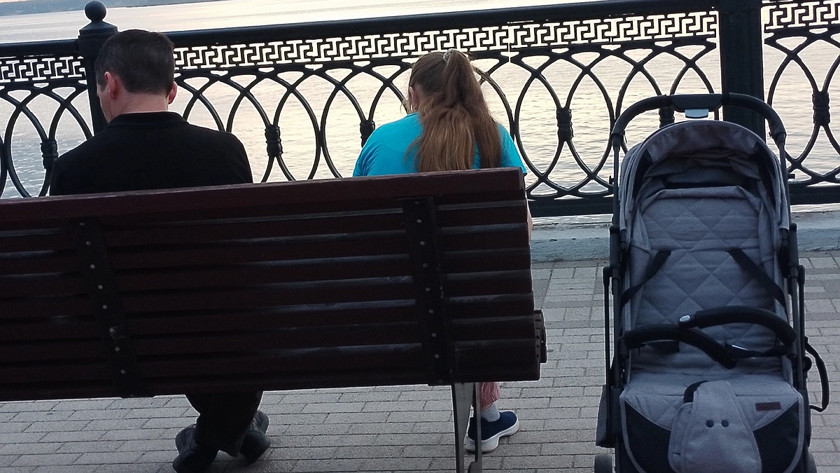 Главная картинка новости: Майские выходные продлили на 2 дня: решение приняли в последний момент