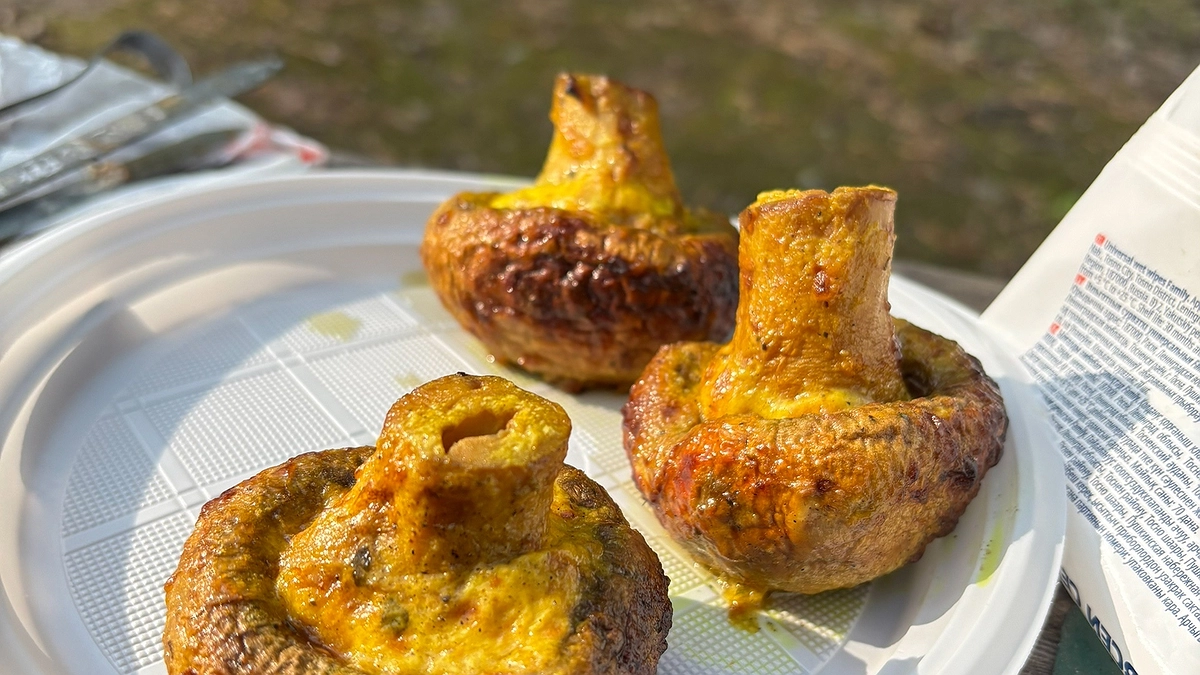 Главная картинка новости: Можно ли употреблять червивые грибы - специалист рассказывает: запомните раз и навсегда