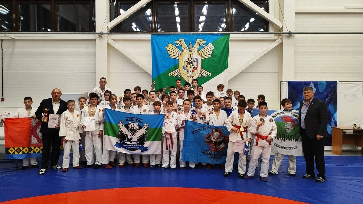 Главная картинка новости: В Коми прошёл чемпионат по рукопашному бою с участием более 150 спортсменов