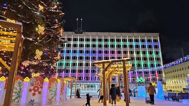 Главная картинка новости: Редкие елочные игрушки в Коми: сказочные герои за приличные деньги