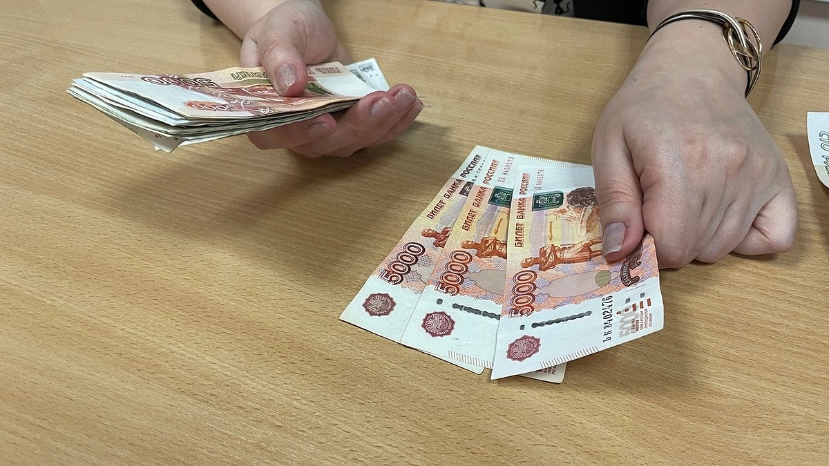 В Усинске предприниматель за взятку в 36 тысяч рублей выплатит штраф в 1 миллион