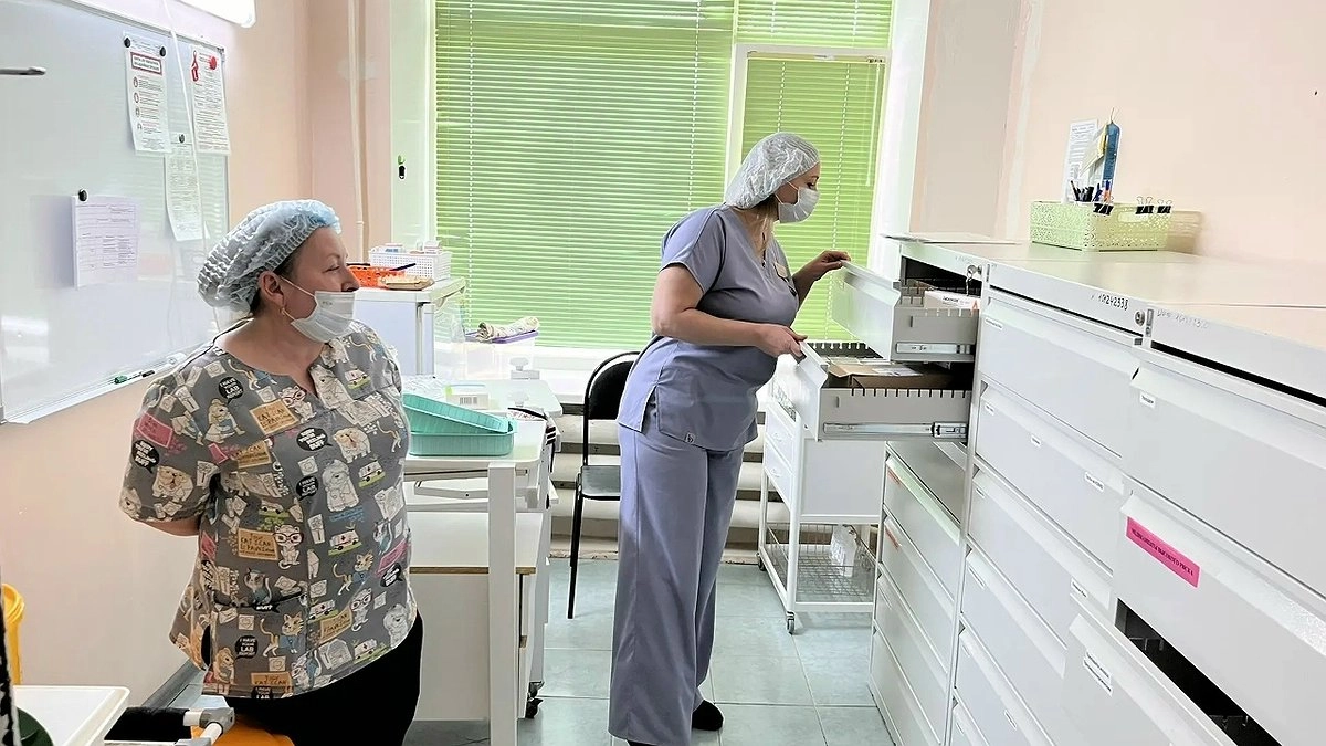 В Усинске проверили отделения больницы в ходе планового обхода