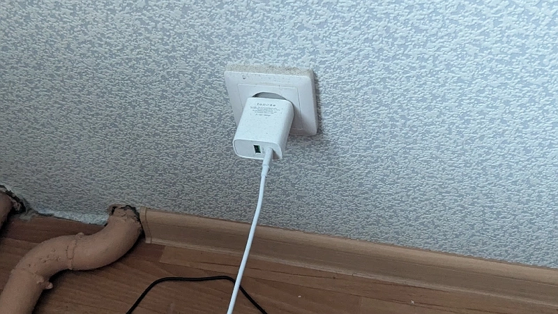 Главная картинка новости: "Сжирают" четверть электричества в доме — эти два прибора надо срочно выключать из розетки уже сейчас