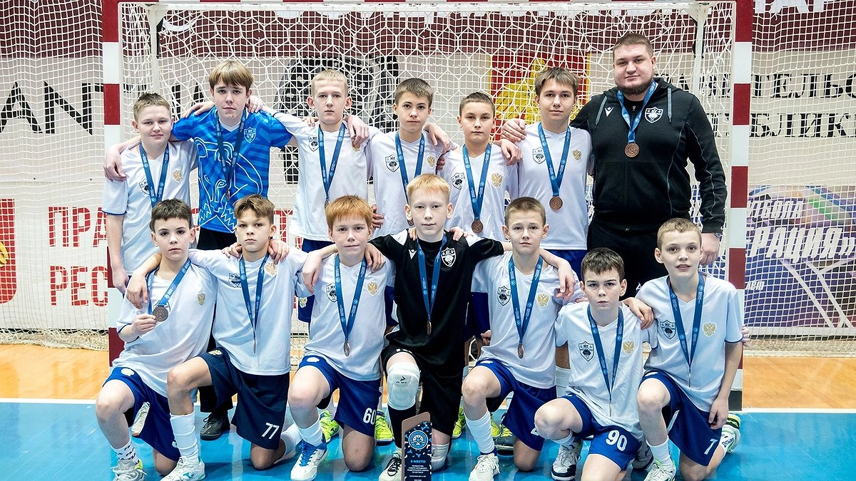 Усинский футболист выступил за "Новую генерацию" на Первенстве СЗФО