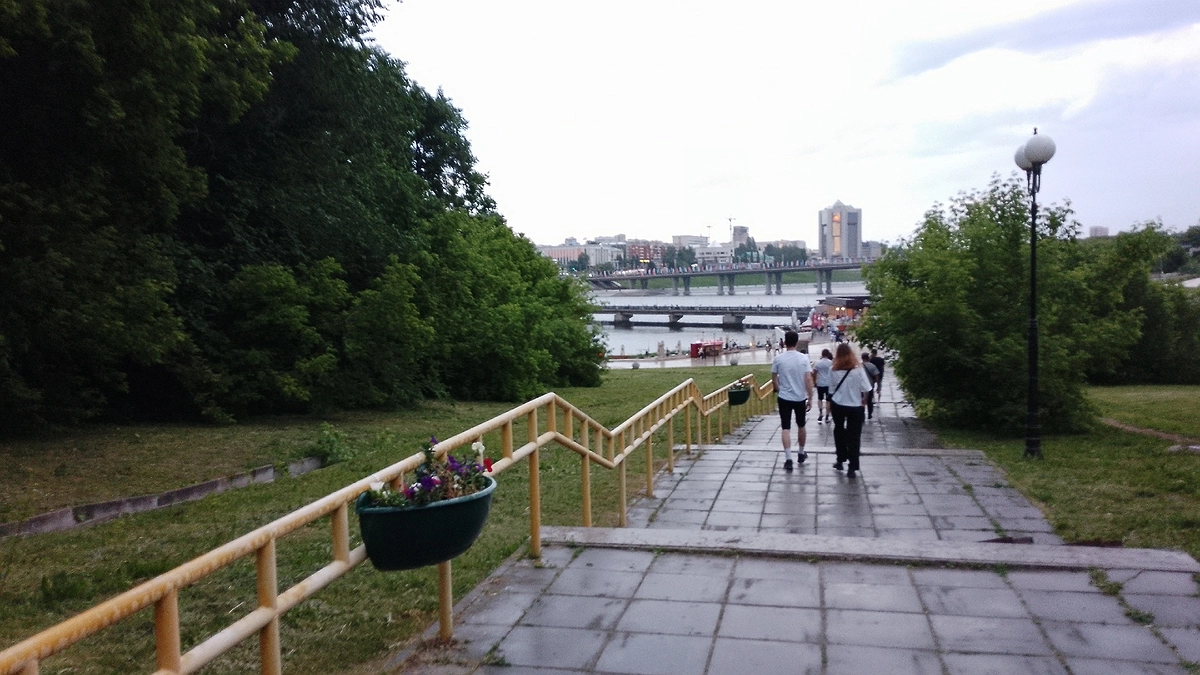 Весь сентябрь будет аномальным: синоптики сообщили, каким будет начало осени