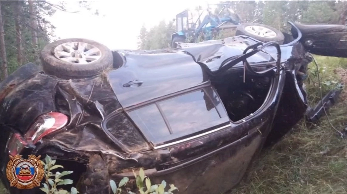 Главная картинка новости: В Коми ночной обгон обернулся смертельным ДТП