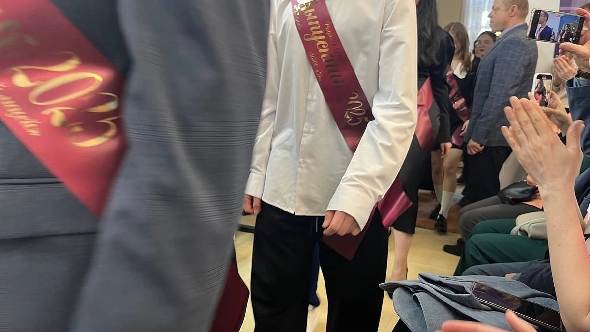 Главная картинка новости: В Коми стартует горячая пора ЕГЭ: выпускники сдают математику и русский язык