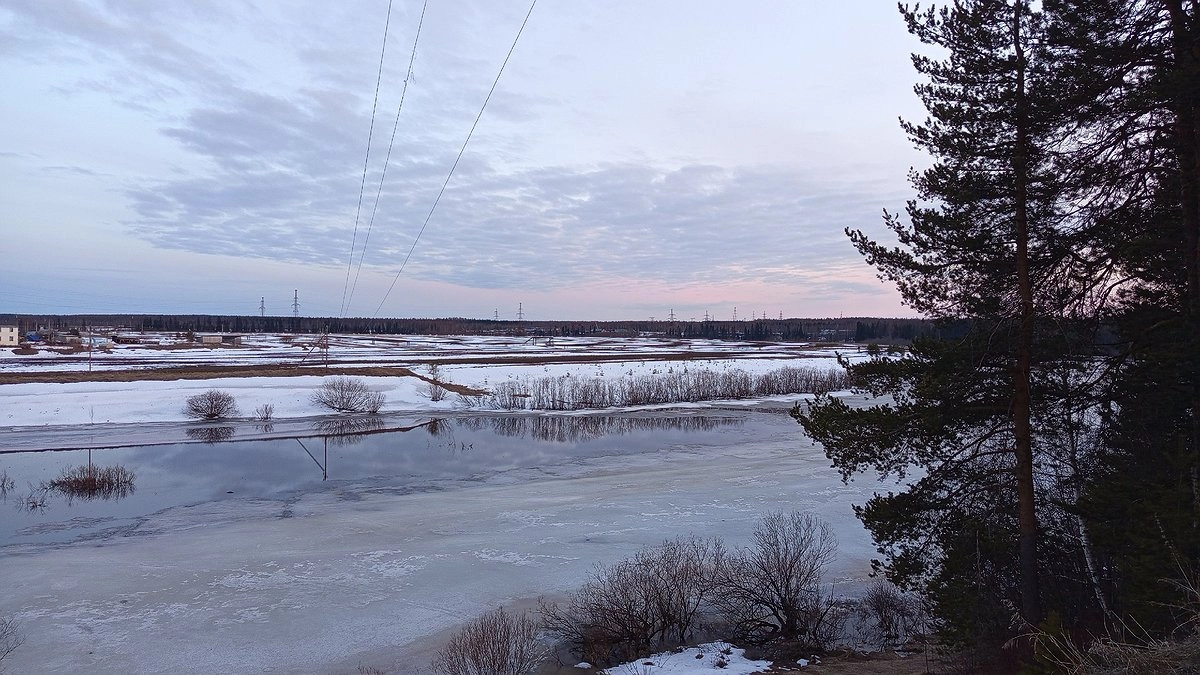 Главная картинка новости: В Усинске утвердили меры по подготовке к паводку и ледоходу 2026 года