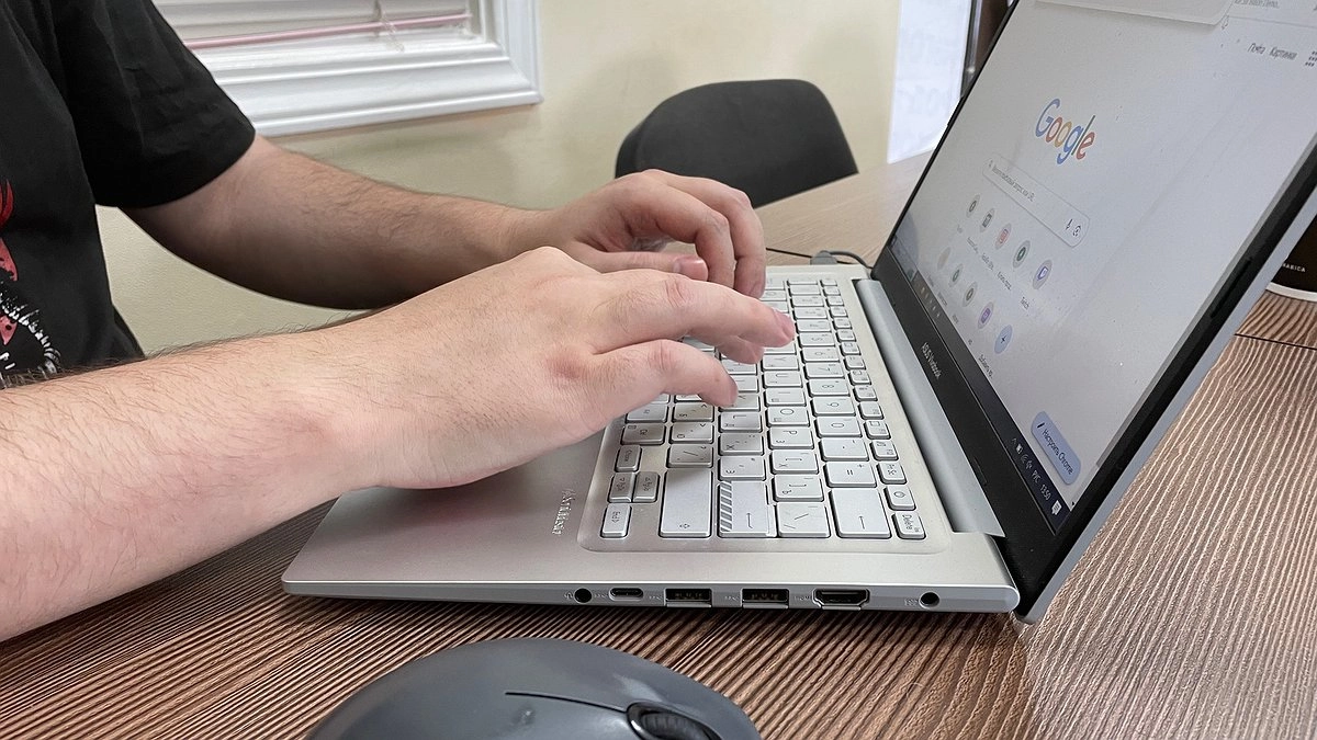 Главная картинка новости: Работавший в Усинске вахтовик потерял на фейковой бирже 7 миллионов рублей