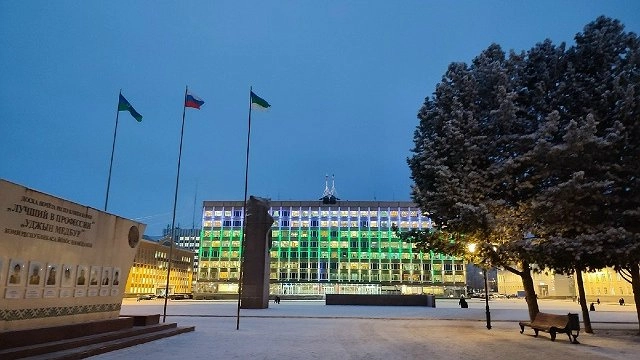 Главная картинка новости: Полномочный представитель Руденя обсудил бюджет Коми и оценил работу региональных властей