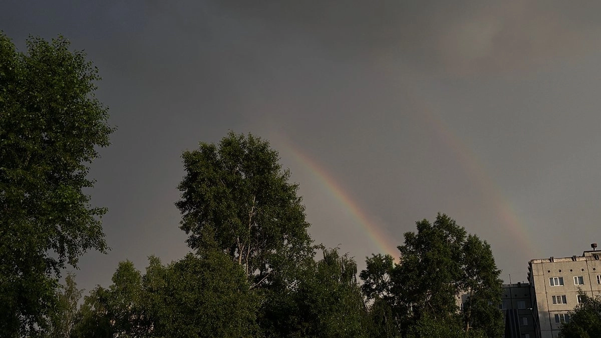 Главная картинка новости: 22 сентября в Коми ожидаются дожди и туман в отдельных районах