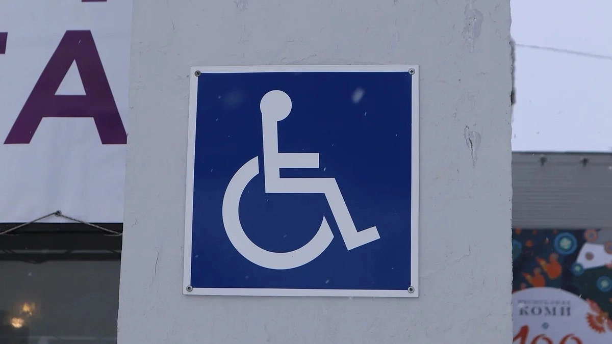 В Коми родители ребенка-инвалида через суд добились получения необходимых кресел-колясок