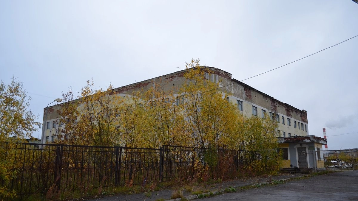 Главная картинка новости: В Коми на торги выставили здание закрытого военного госпиталя