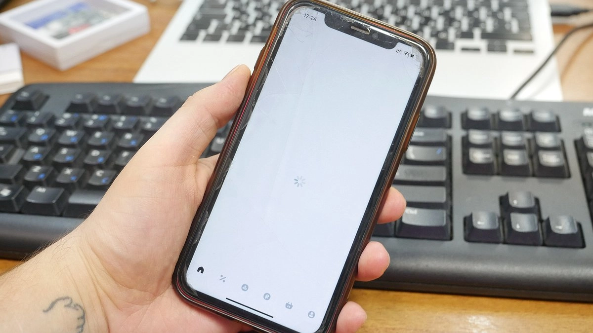 Главная картинка новости: Житель Коми поплатился за "случайную" находку телефона