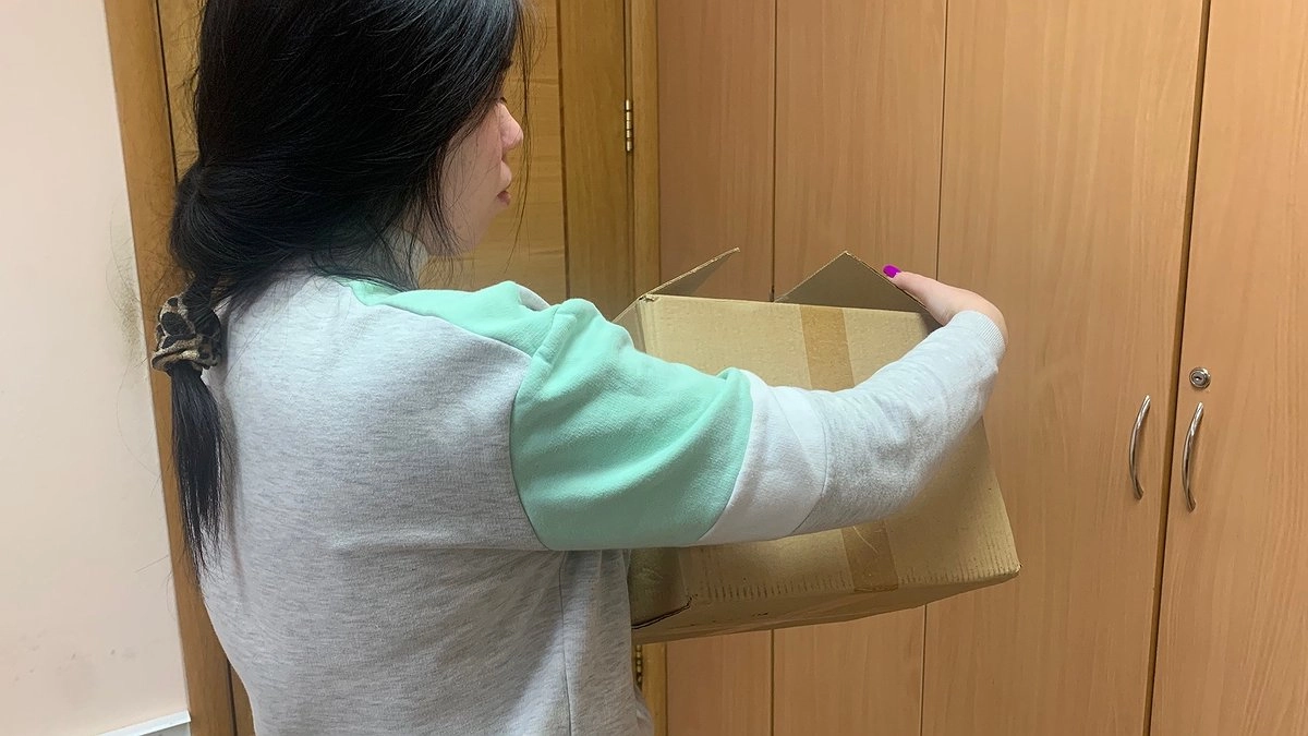 Главная картинка новости: В Коми дуэт "подменщиков" предстанет перед судом за кражу в маркетплейсе