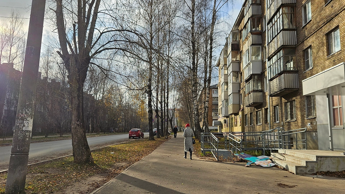 Главная картинка новости: Указ принят — ждите "гостей": с 16 марта штраф 15 000 рублей в день для владельцев квартир с балконом