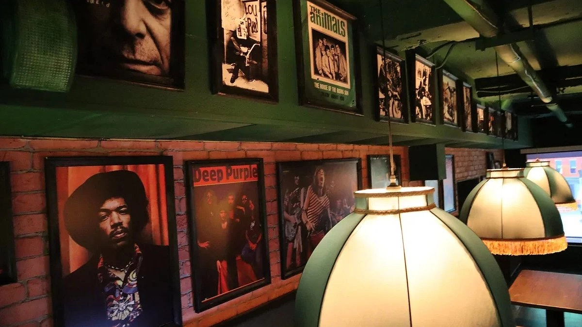 В Коми посетитель бара спровоцировал драку с применением доски