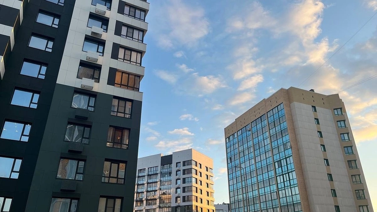 Главная картинка новости: В Коми семье из трех человек потребуется более 2 лет, чтобы накопить на квартиру