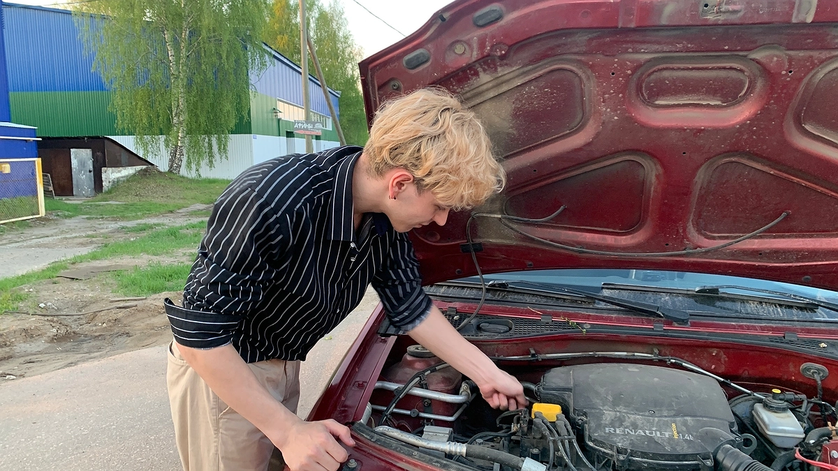 Они решили все запретить? Пять новых запретов ГИБДД: даже козырьки нельзя