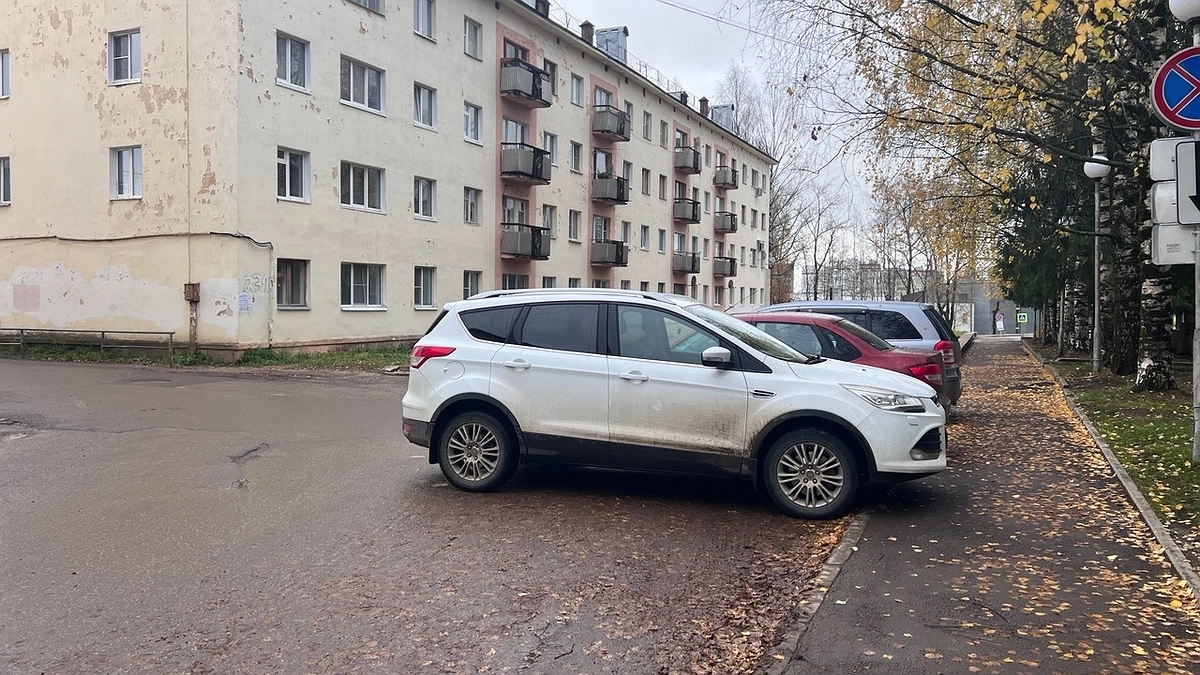 "Верховный Суд вынес приговор дворовым парковкам": Ваше машиноместо оказалось под угрозой