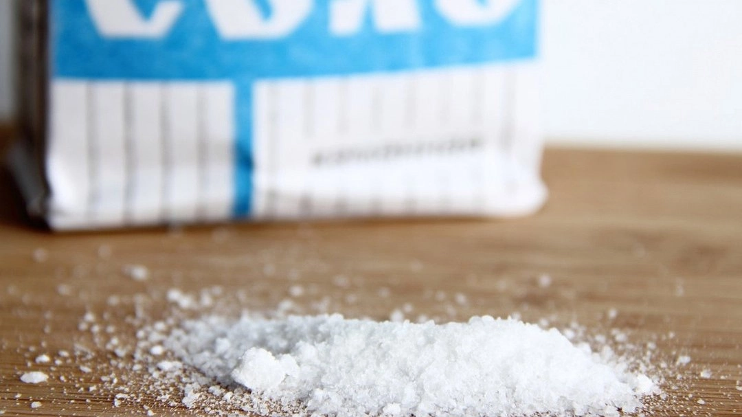 Главная картинка новости: Одна химия, а не соль: Роскачество обнаружило 5 брендов поваренной соли, которые не стоит брать даже по скидке