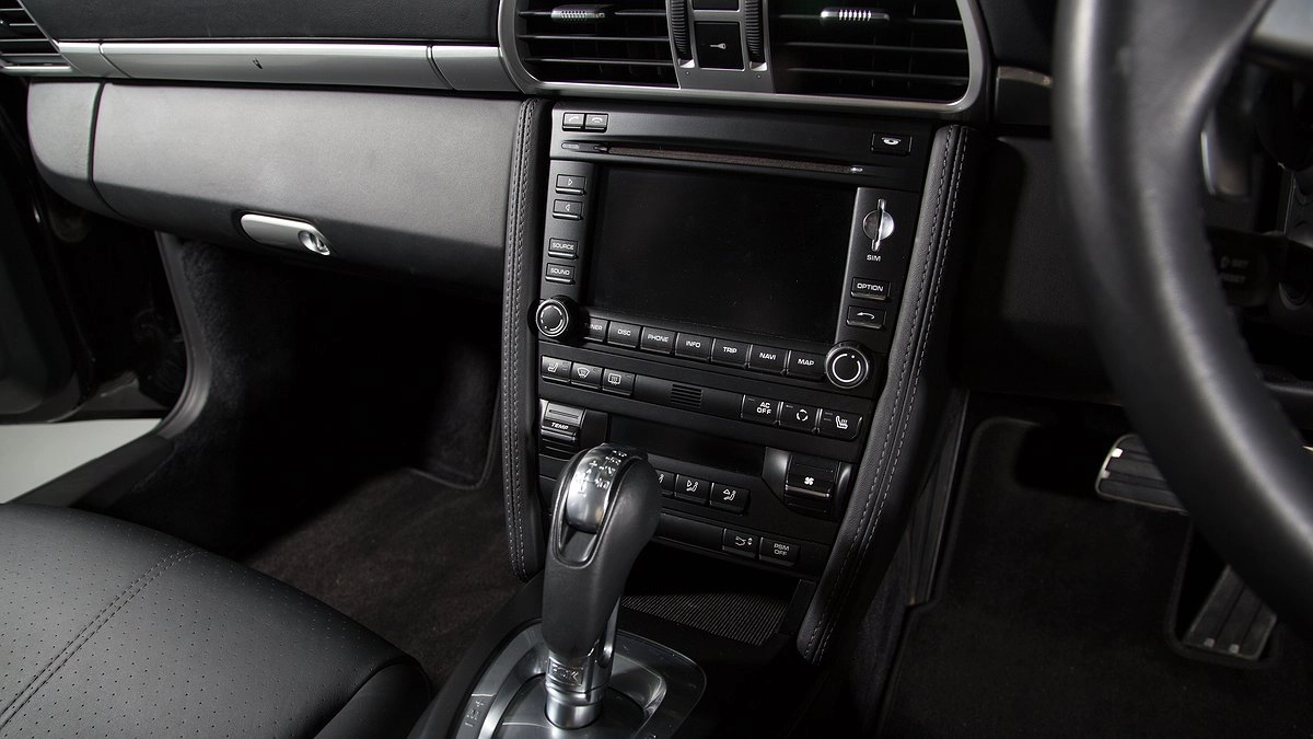 Главная картинка новости: «С завтрашнего дня запретят браться за руль»: водителей ждет суровый сюрприз