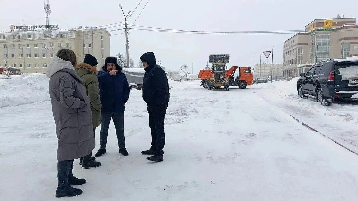 В Усинске на выездном совещании оценили уборку снега и вывоз с городских территорий