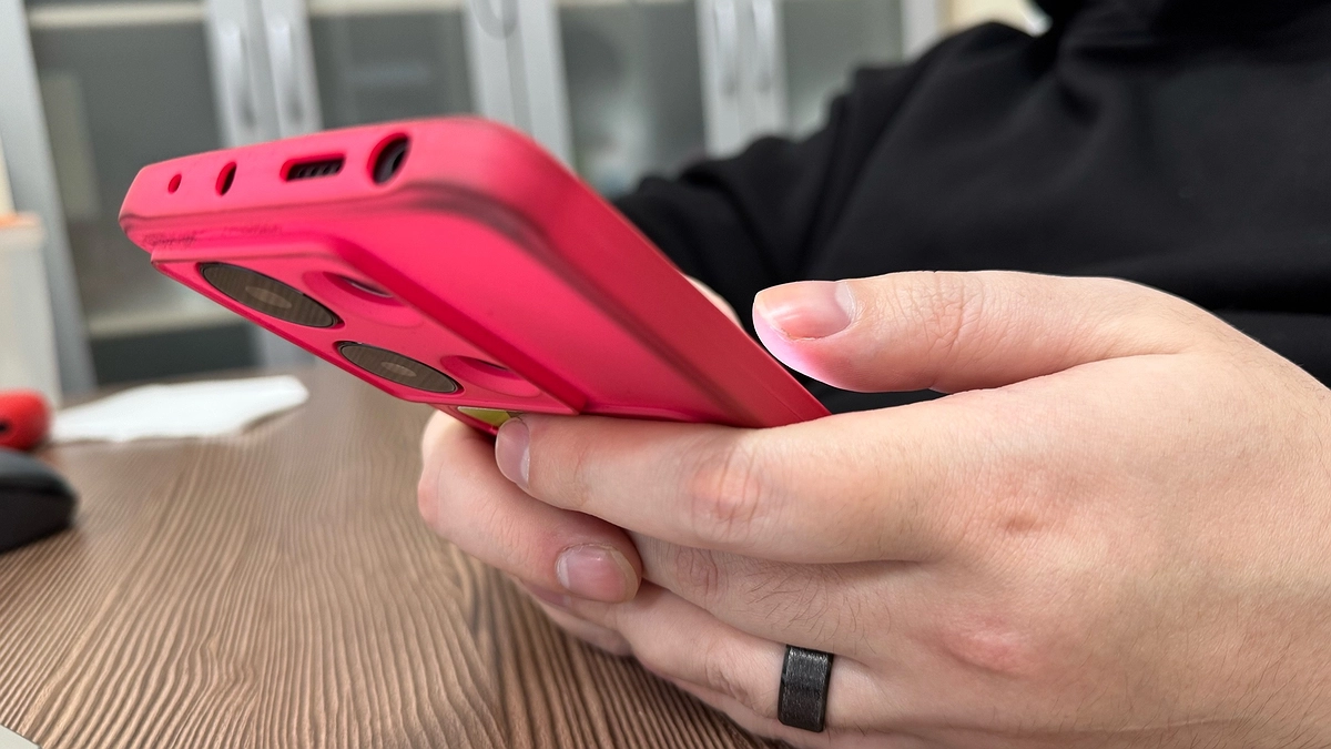 Главная картинка новости: Что будет, если отключить эти функции в смартфоне? Батарея начнёт держать в два раза дольше