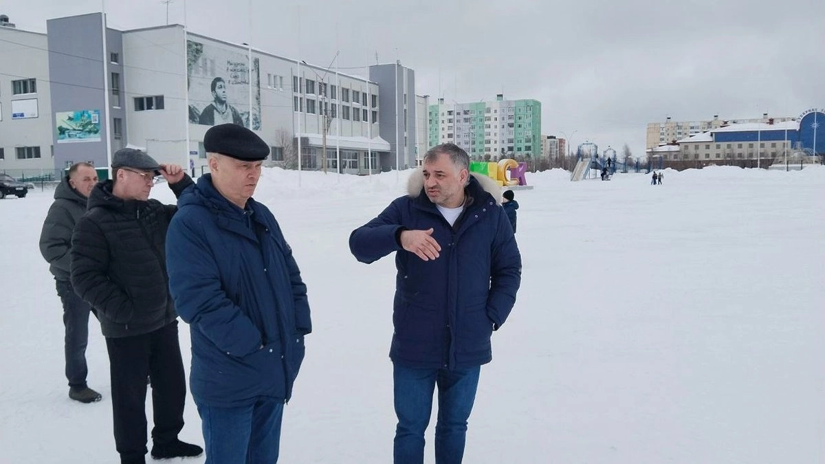 Глава Усинска оценил состояние городских территорий и их готовность к весенним праздникам