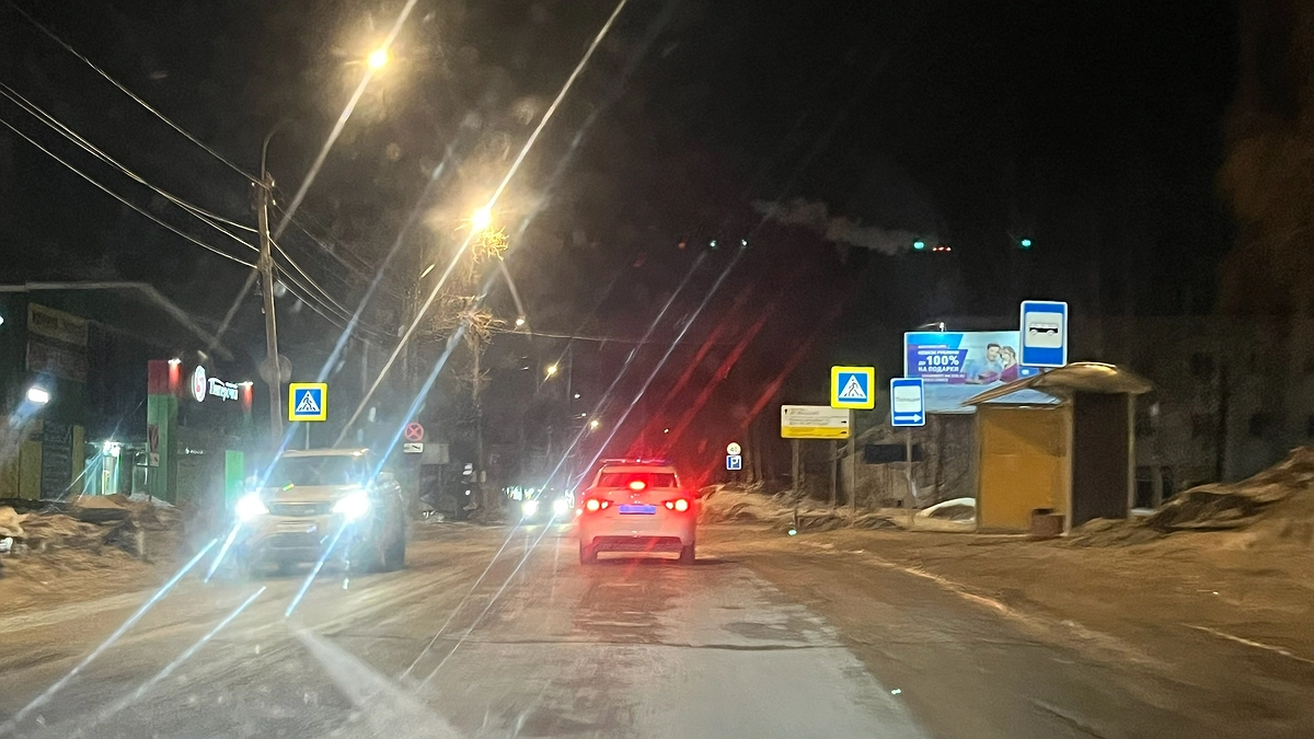 Главная картинка новости: Синие, красные, зеленые: за какие фары теперь штрафуют на 500 рублей