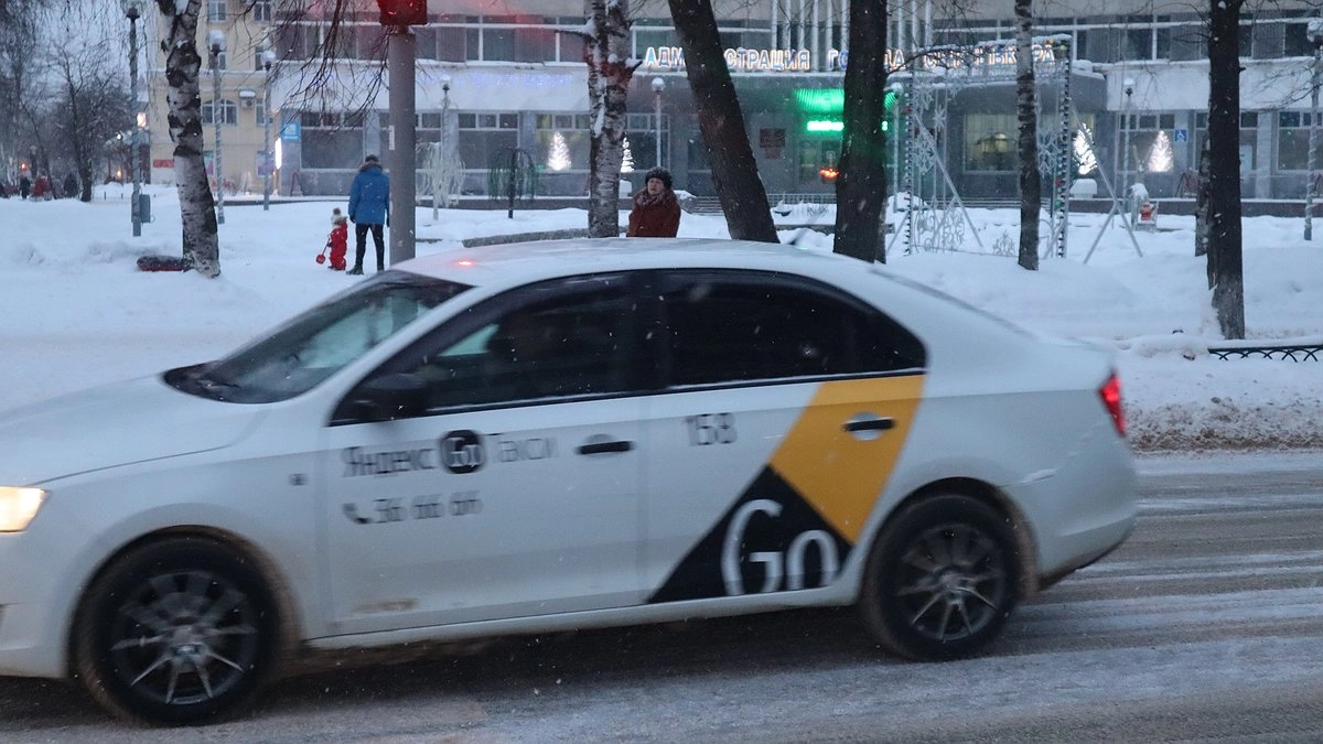 Главная картинка новости: Житель Коми заплатит десятикратный штраф за неоплаченную поездку на такси