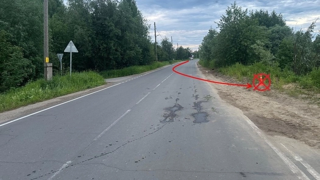 Главная картинка новости: В Коми перевернувшаяся иномарка травмировала четверых человек