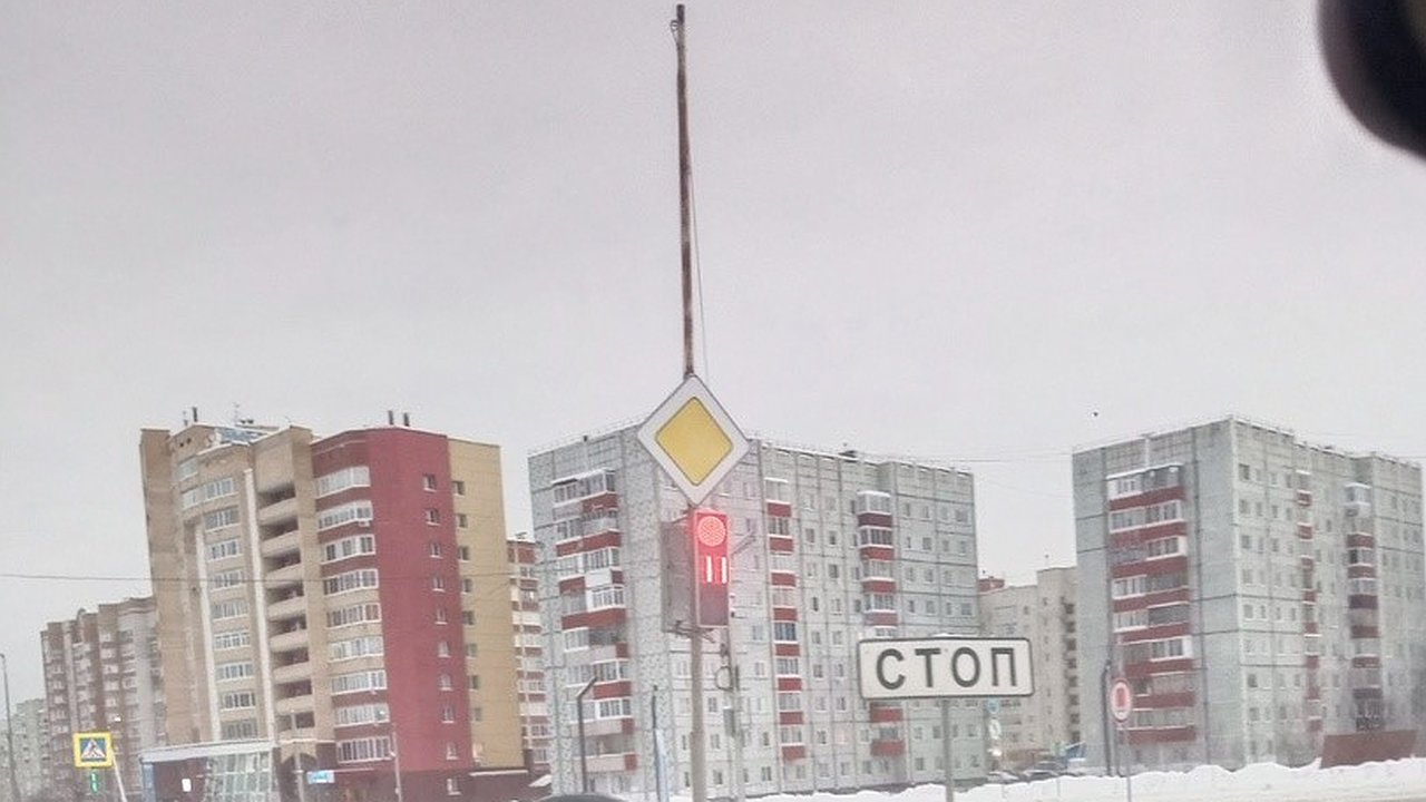 Главная картинка новости: Администрация Усинска потратит 2,8 миллиона рублей на обслуживание светофоров