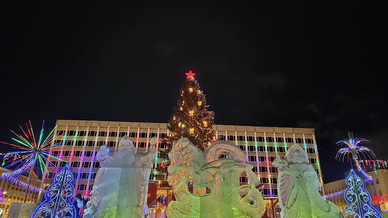 Главная картинка новости: Финансовые проблемы лишили Андрея Балин статусного места в Великом Устюге