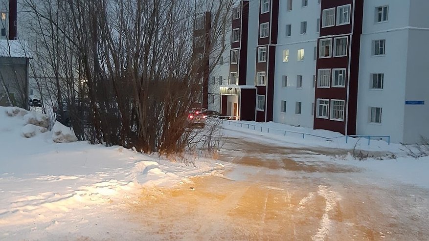 Главная картинка новости: Мэр Усинска проверил качество очистки улиц города