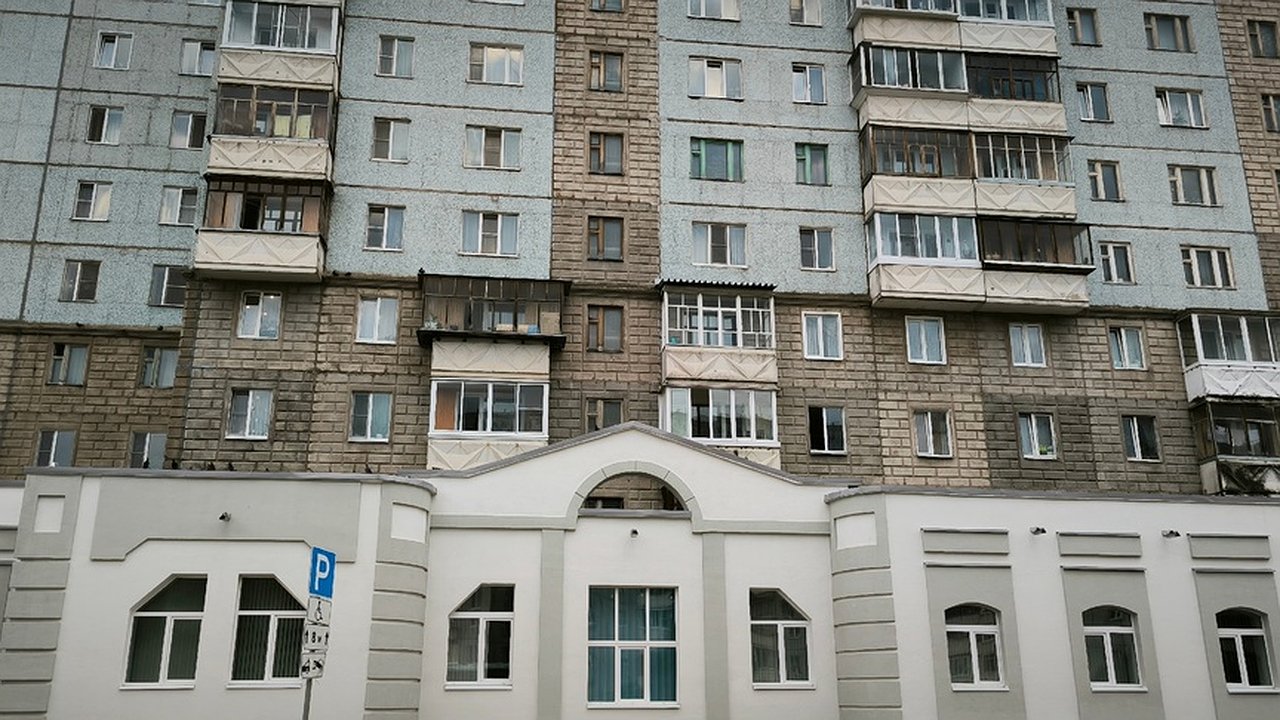 Главная картинка новости: С декабря запрещено устанавливать пластиковые окна: заставят демонтировать уже стоящие и не позволят установить новые