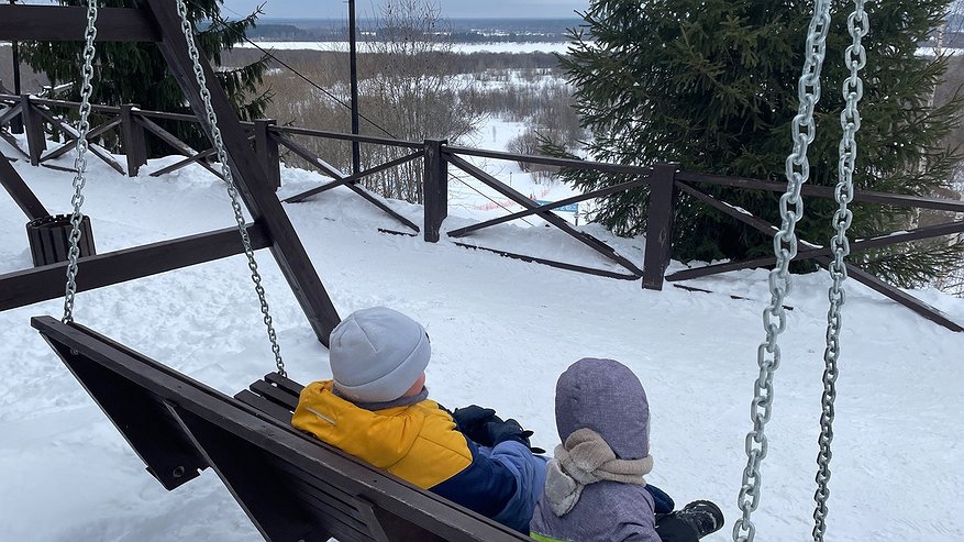 Главная картинка новости: В Коми объемы расходов на господдержку семьи и детей вновь выше средних значений по России