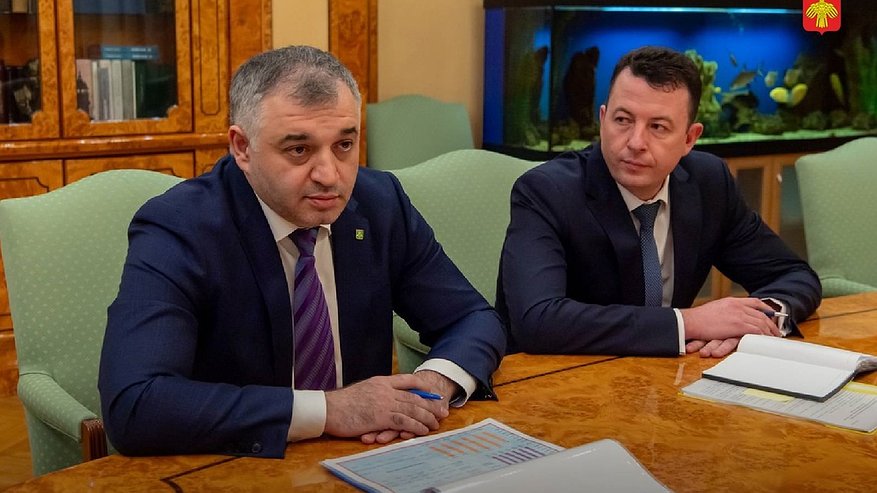 Главная картинка новости: Глава Усинска отправится на съезд «Единой России» в Москву