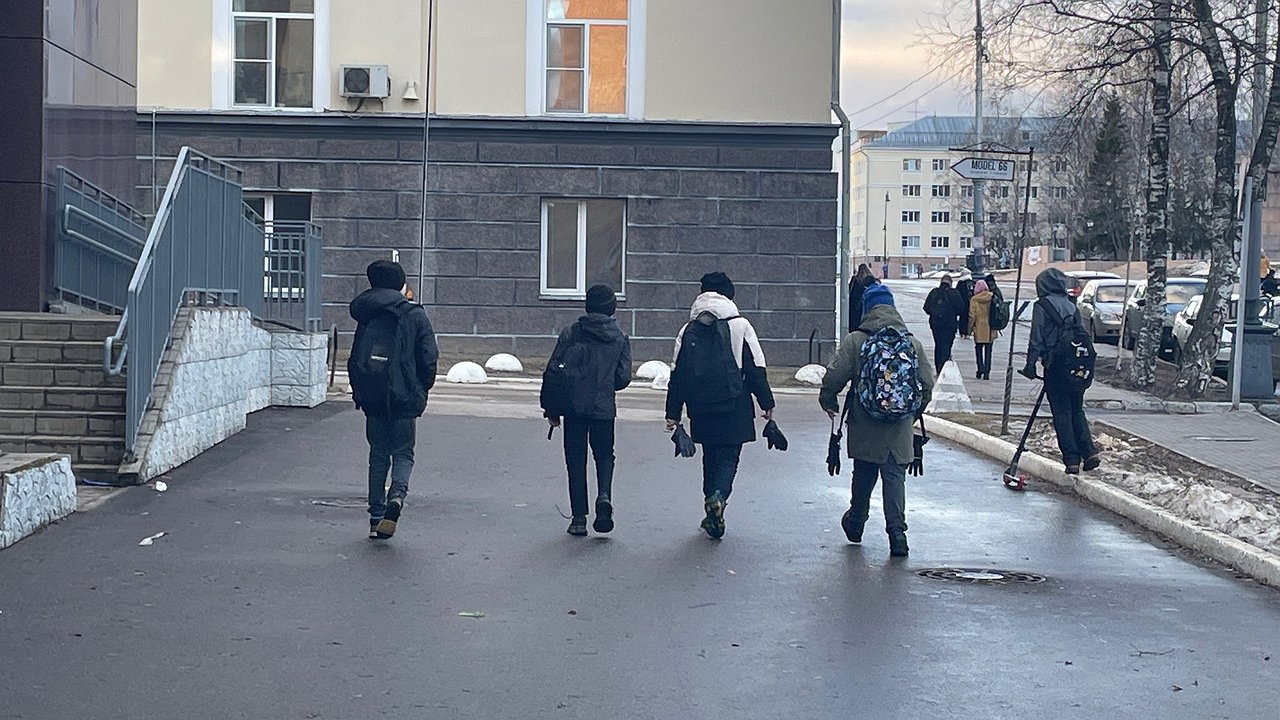 Главная картинка новости: Зимние каникулы в школах перенесли - установлены новые даты